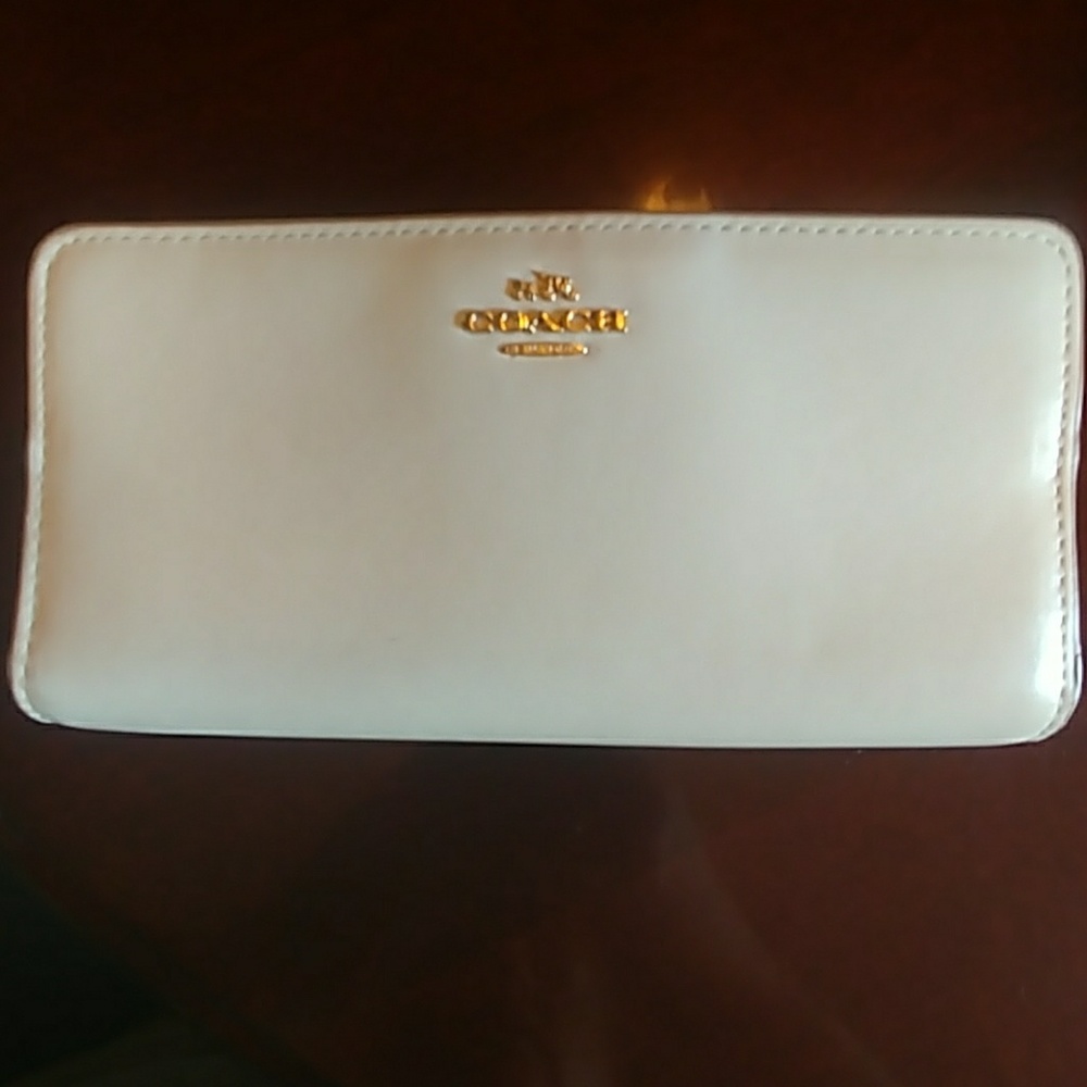 Coach white leather wallet